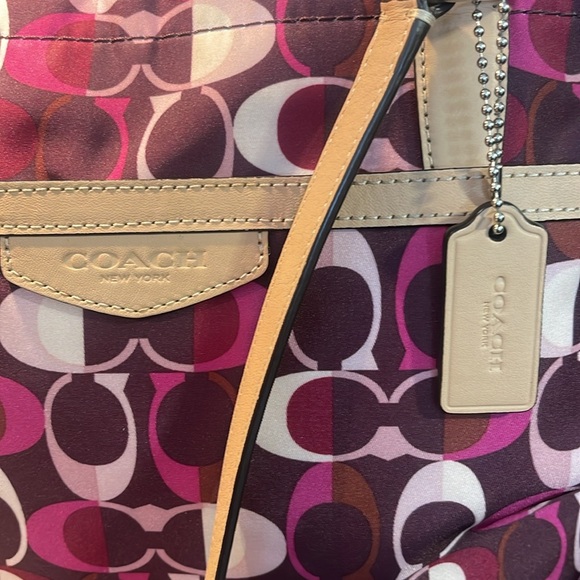 Coach Nylon signature Tote EUC Spring Dustbag Box Included - Picture 3 of 11